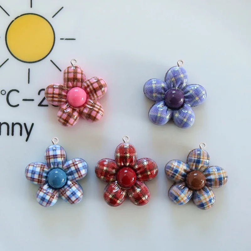 Resin Craft Material - 10 個甘い花平面樹脂ペンダントジュエリー所見用アクセサリーイヤリングキーホルダーバッグ工芸品アート材料チャームフック