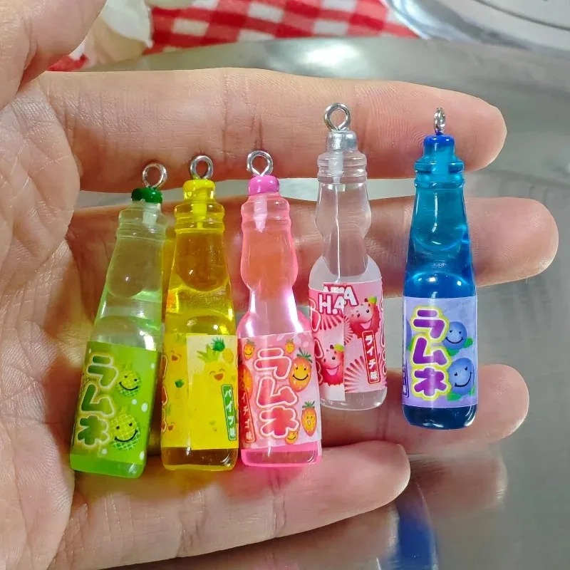 Resin Craft Projects - 10個入り 小さなソーダボトル レジンチャーム 可愛い飲料ボトルペンダント DIYクラフトアクセサリー イヤリング