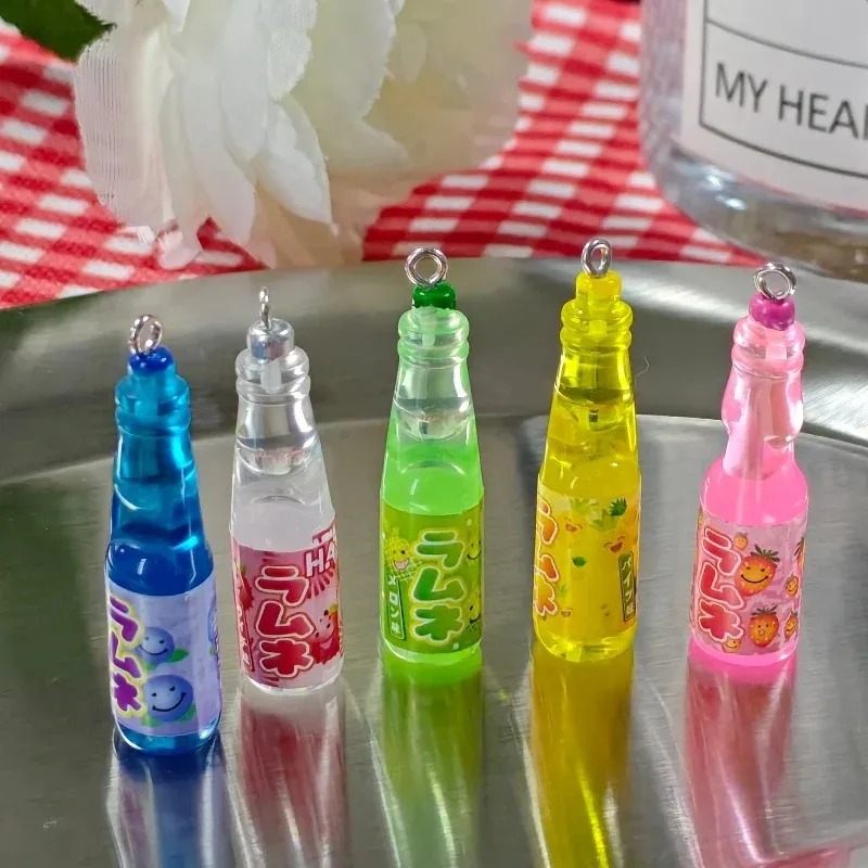 10個入り 小さなソーダボトル レジンチャーム 可愛い飲料ボ - Resin Craft Projects のレビューと価格