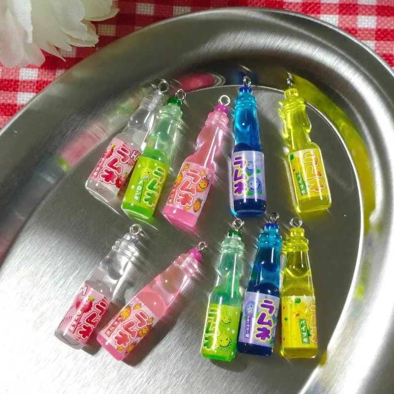 10個入り 小さなソーダボトル レジンチャーム 可愛い飲料ボ - Resin Craft Projects のレビューと価格