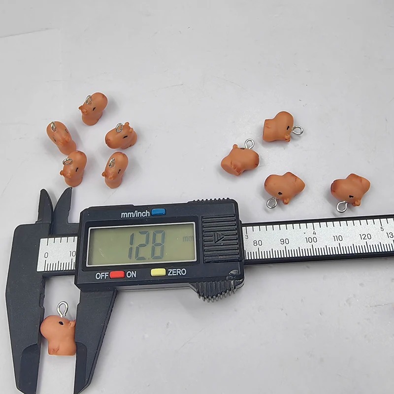 10 個のかわいい小さなカピバラチャーム、ジュエリー作成用、 - Resin Craft Projects のレビューと価格